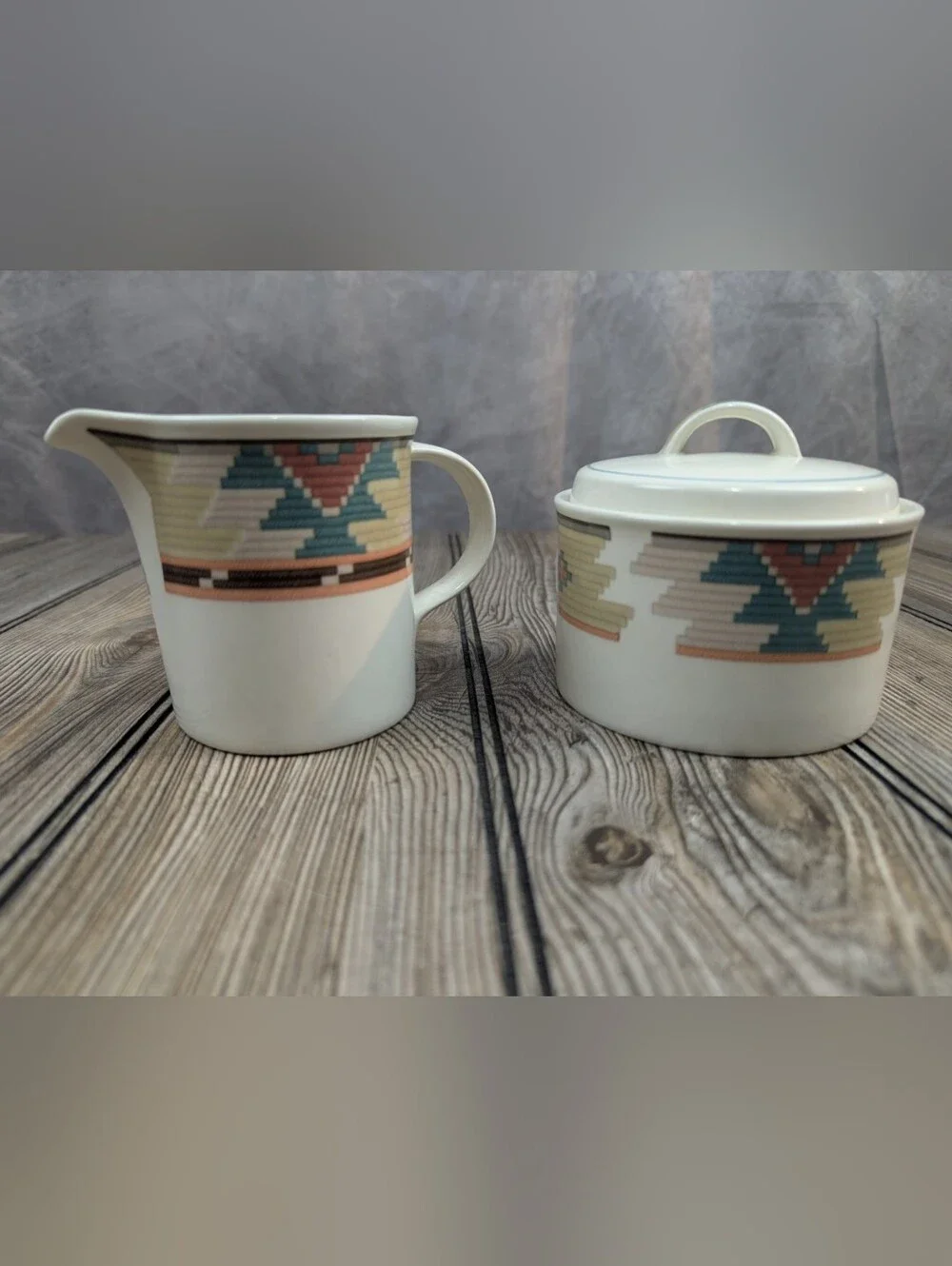 Vintage Mikasa Intaglio Cimarron Creamer & Lidded Sugar Bowl Set CAC09